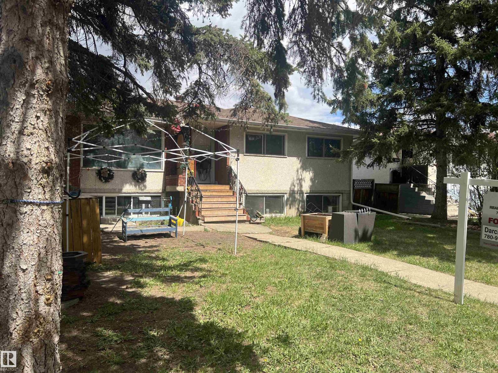 10450 69 AV NW - 3