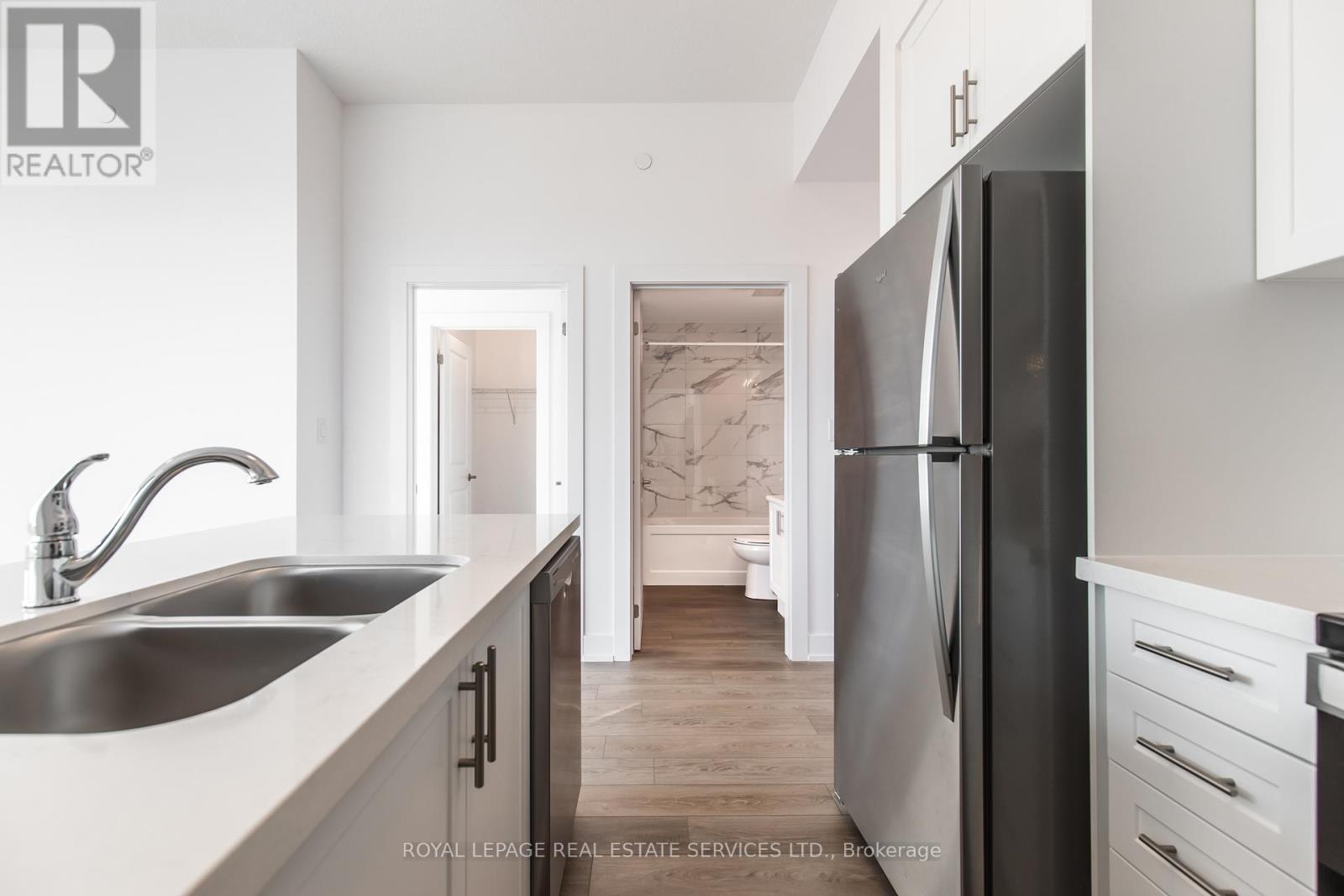 #1211 470 DUNDAS STREET E - 8