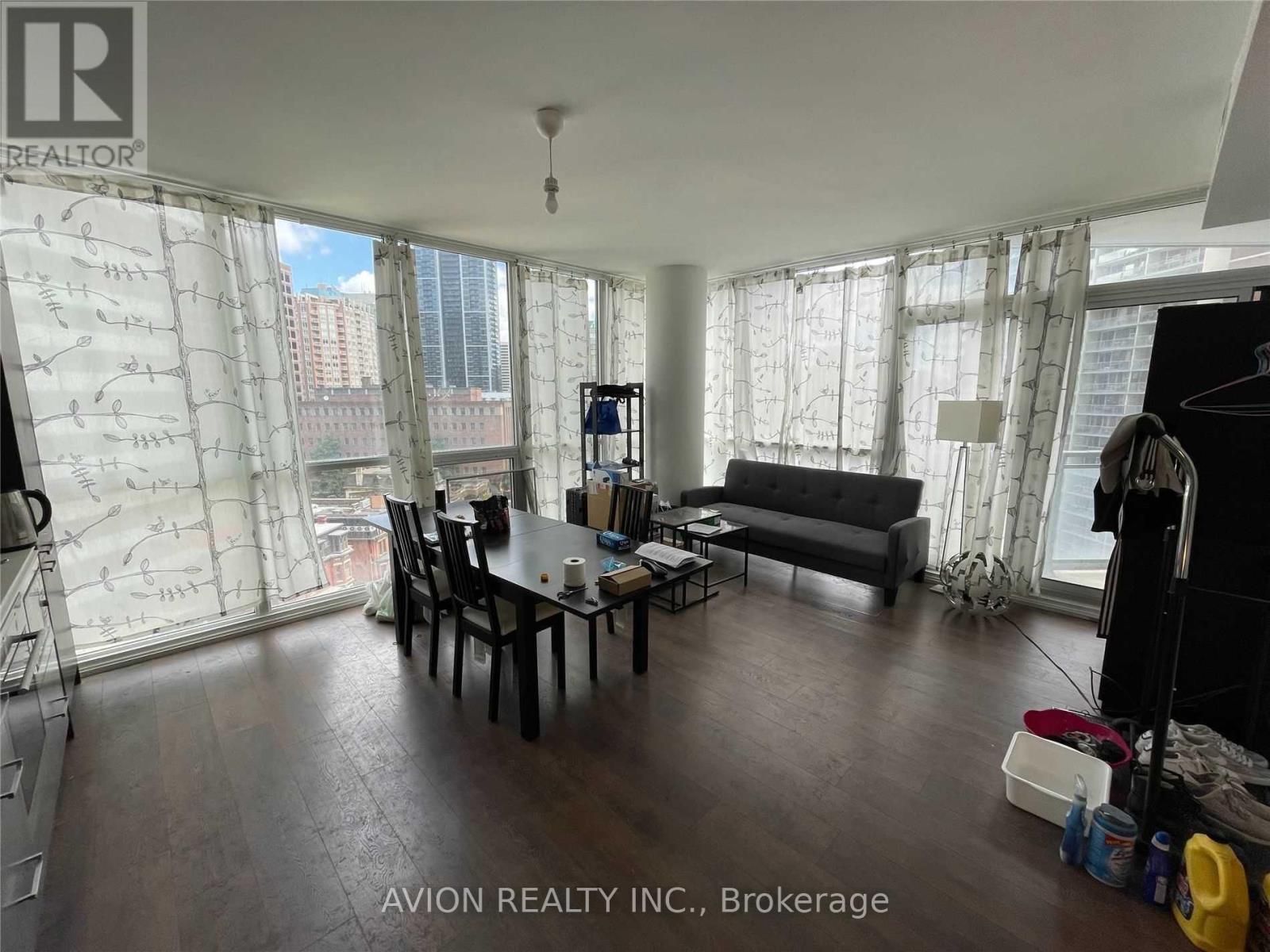 Listing photo of 1010 - 45 CHARLES STREET E