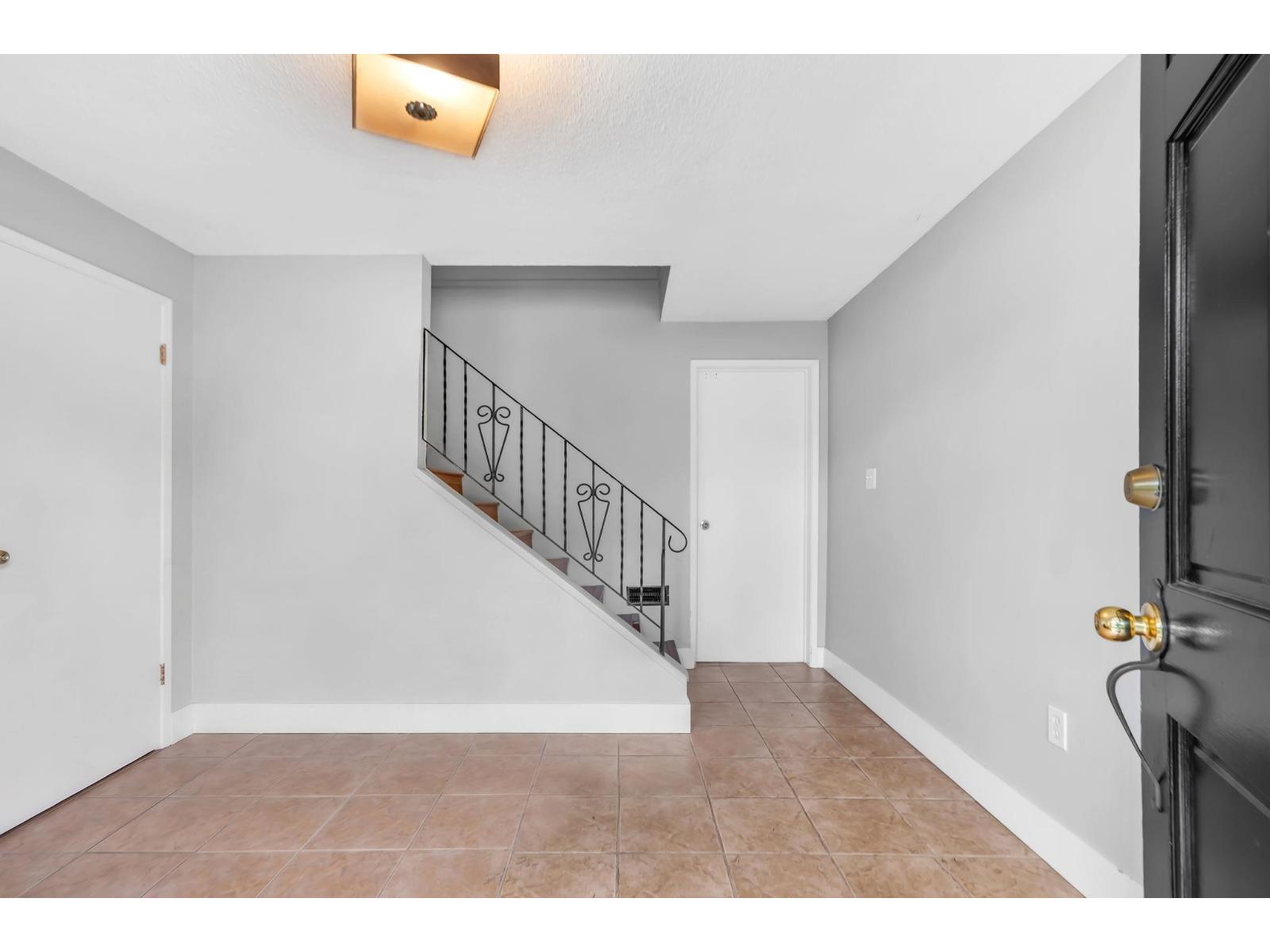 4 Bed, 3 Bath House for Sale in Delta – 11582 84A AVENUE, Delta – MLS# R3131317 - Image 4