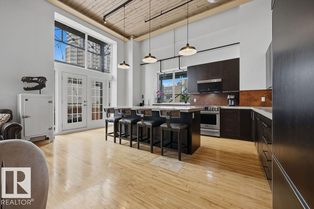 #104 10330 104 ST NW - 15