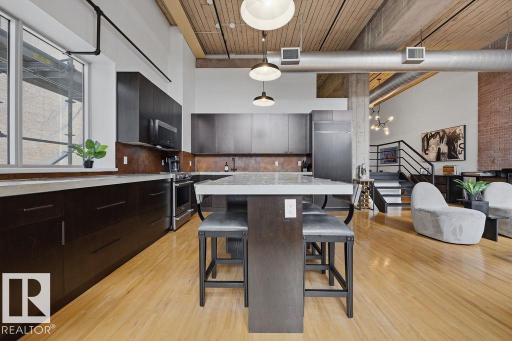 #104 10330 104 ST NW - 18