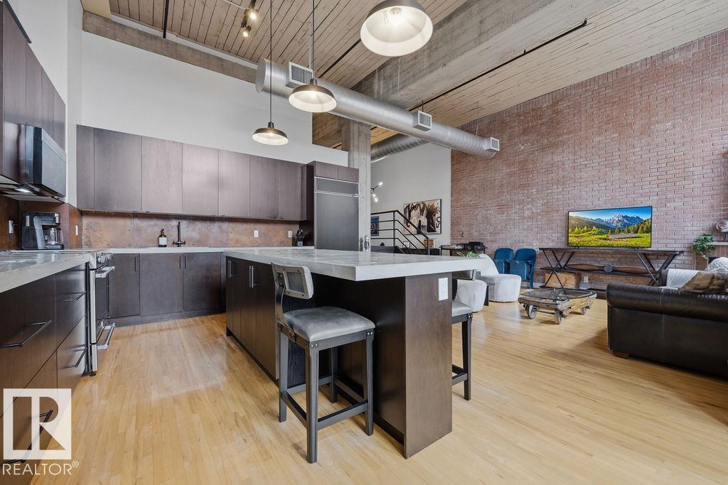 #104 10330 104 ST NW - 19