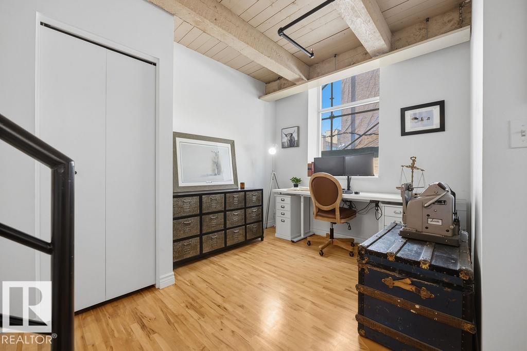 #104 10330 104 ST NW - 31