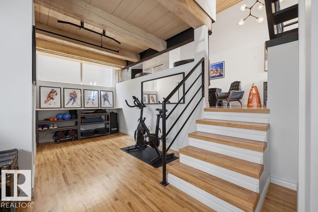 #104 10330 104 ST NW - 32
