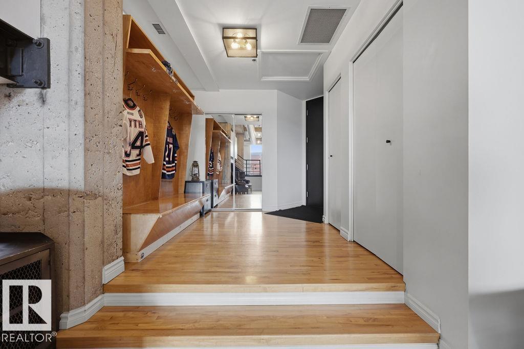#104 10330 104 ST NW - 6