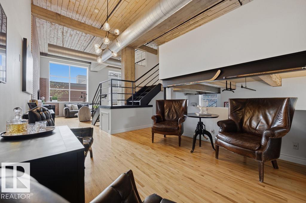 #104 10330 104 ST NW - 8