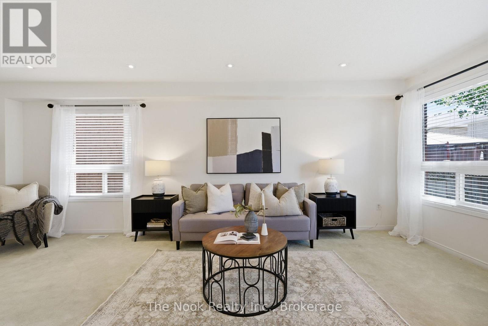 39 RAMPART CRESCENT - 12