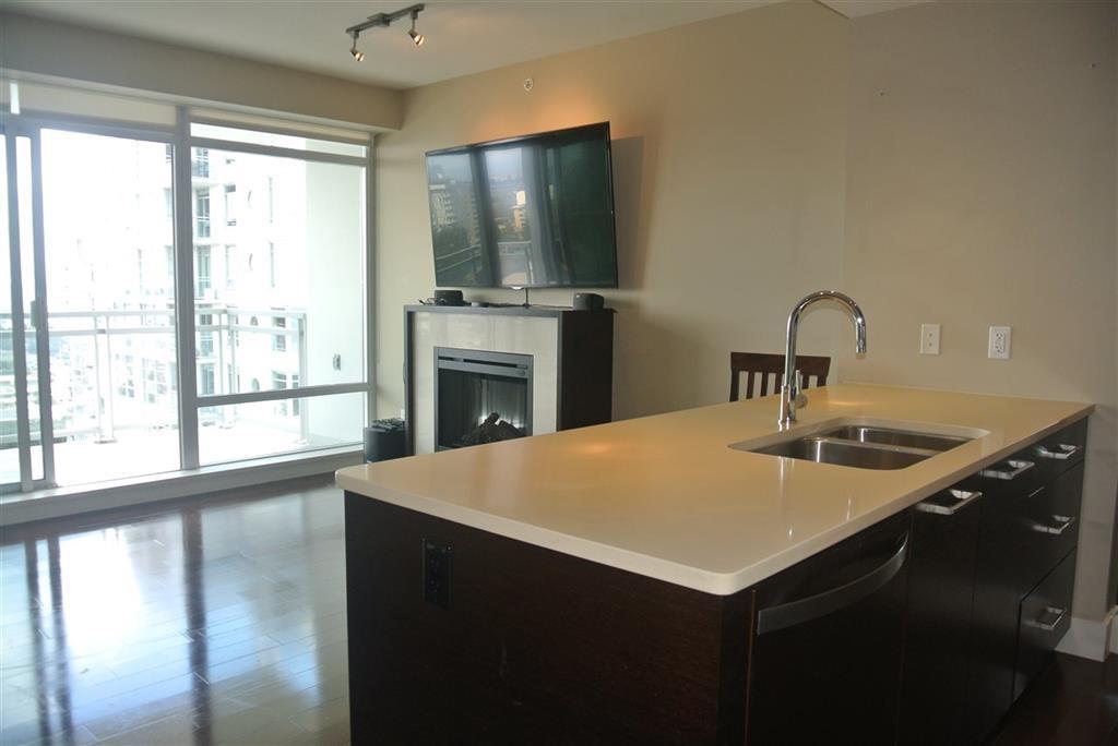 1407 15152 RUSSELL AVENUE, White Rock