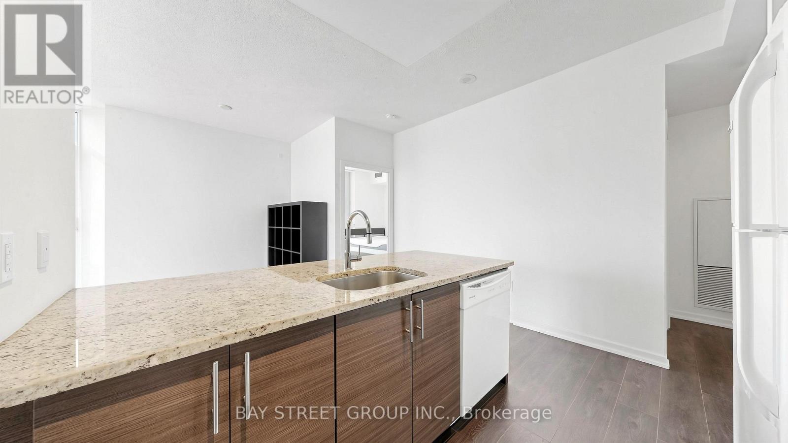 #2112 70 FOREST MANOR ROAD - 23