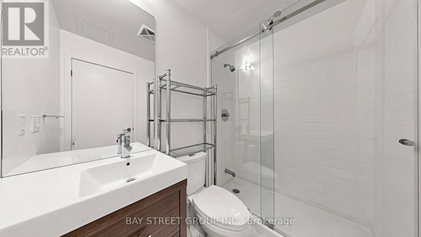 #2112 70 FOREST MANOR ROAD - 33