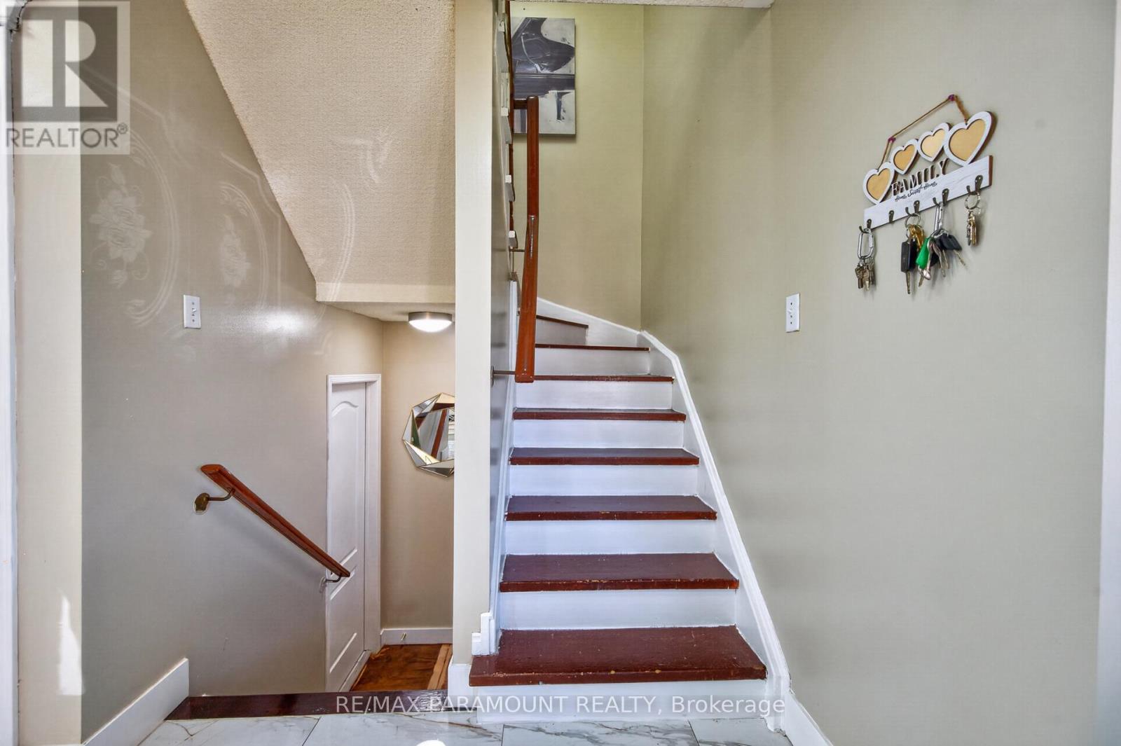 3 SQUIRRELTAIL WAY - 16