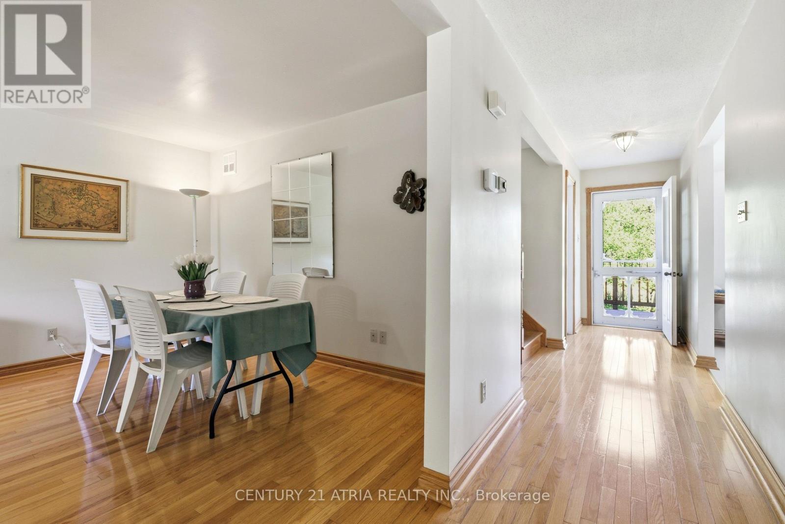 6 PENNY PLACE - 6
