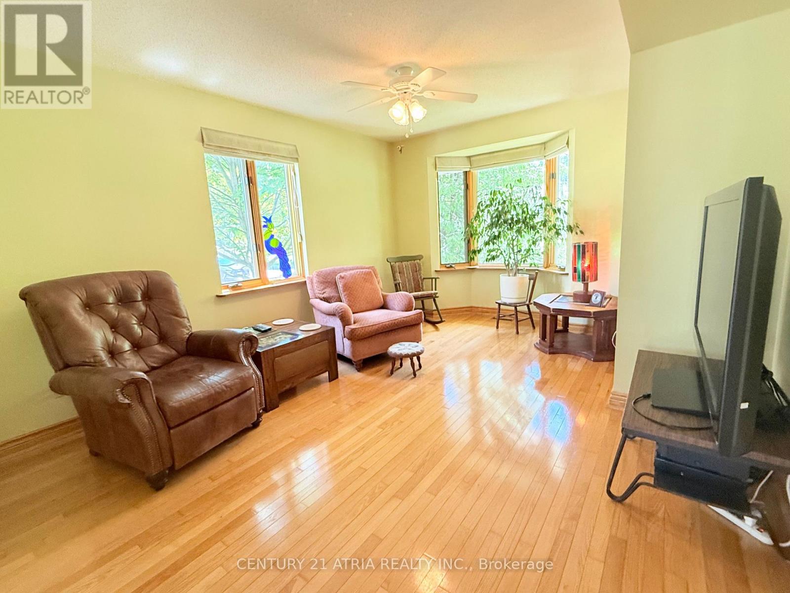 6 PENNY PLACE - 8