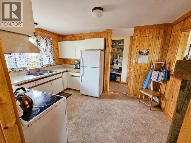 40 OGILVIE CRESCENT - 5