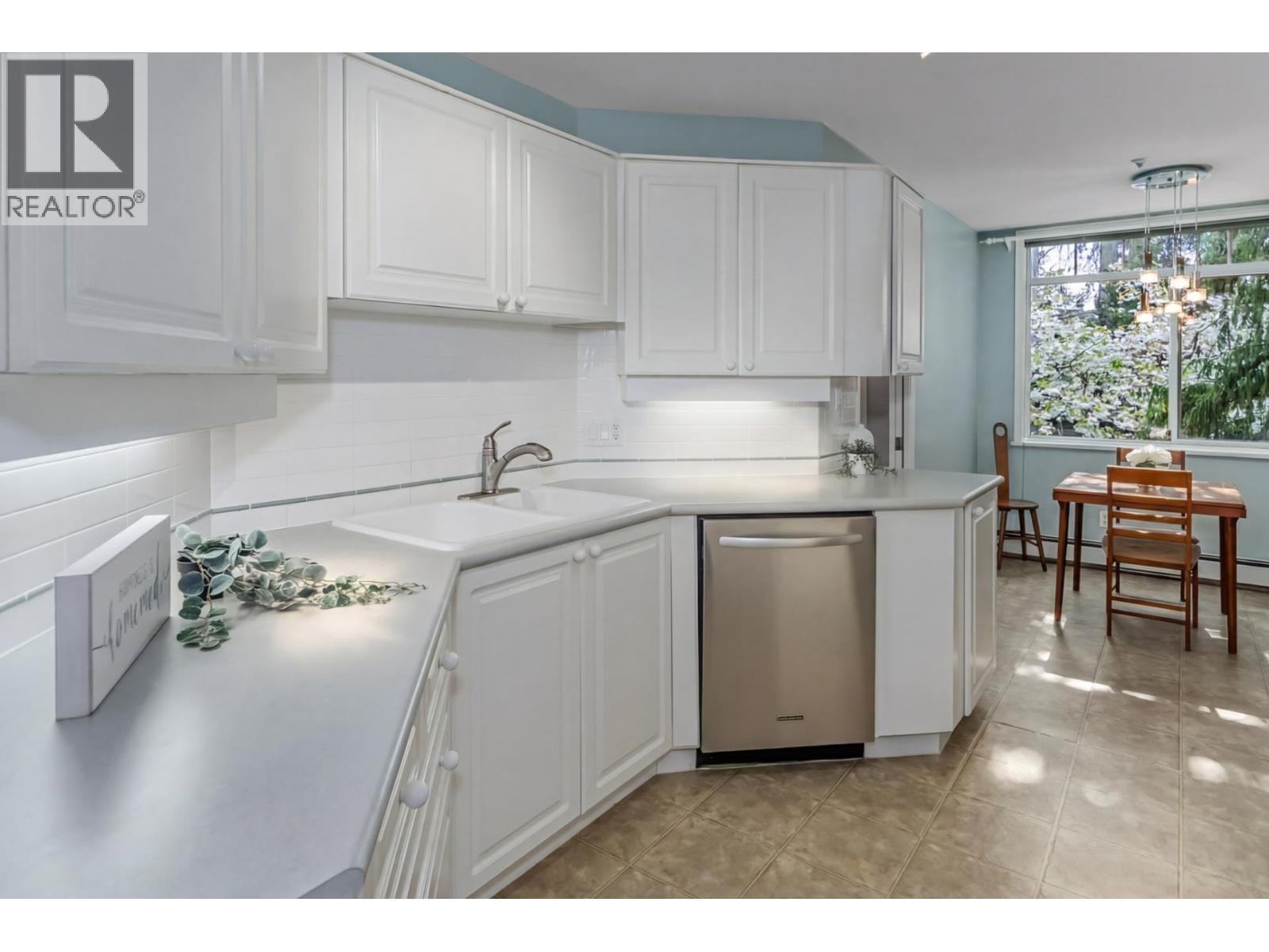 #205-1300 HUNTER Road, Delta