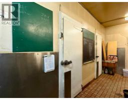 1009 Mayor Magrath Drive S, Lethbridge, AB T1K2P7 Photo 12