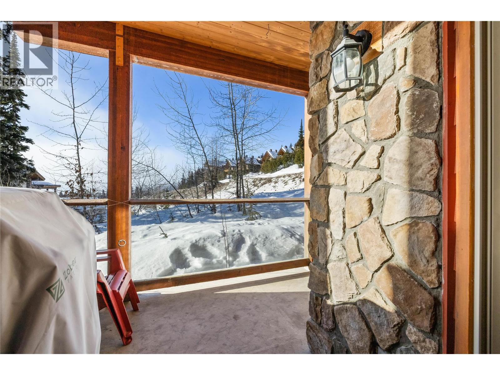 #306 5050 Snowbird Way - 18