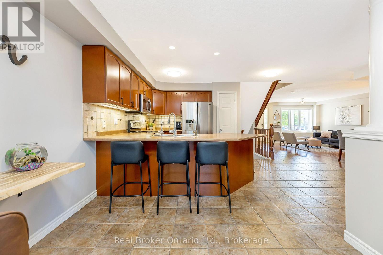 22 ATTO DRIVE - 14