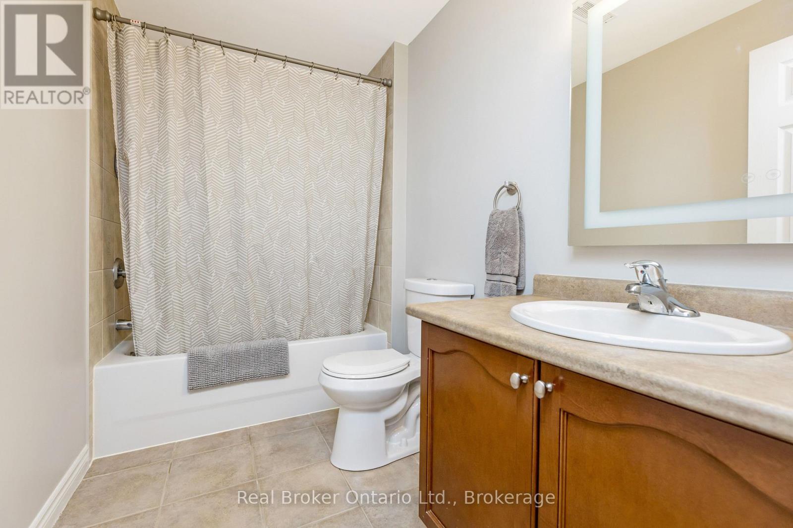 22 ATTO DRIVE - 30