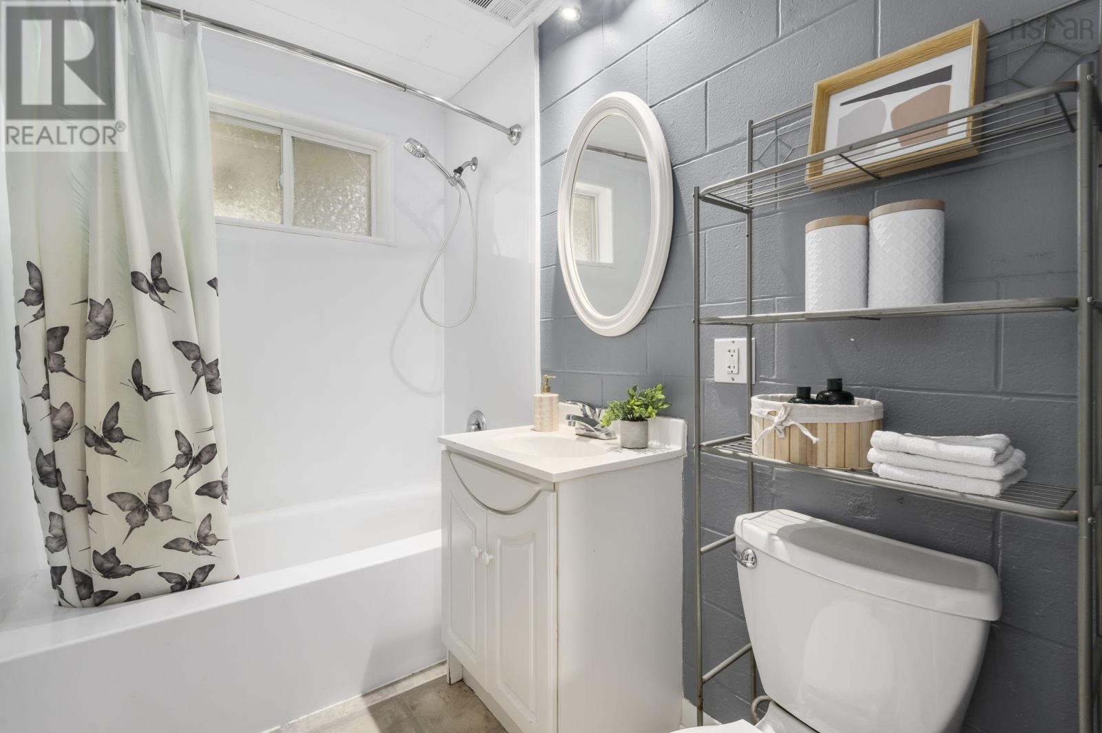 73/75 Pleasant Street - 36