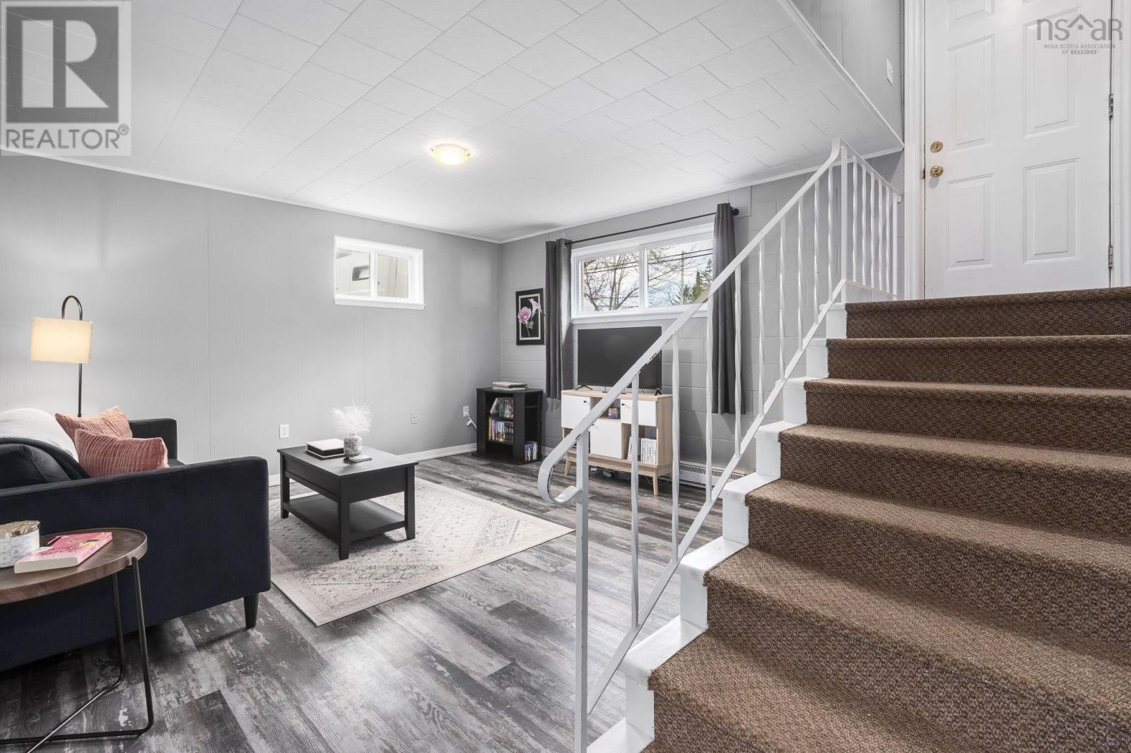 73/75 Pleasant Street - 24