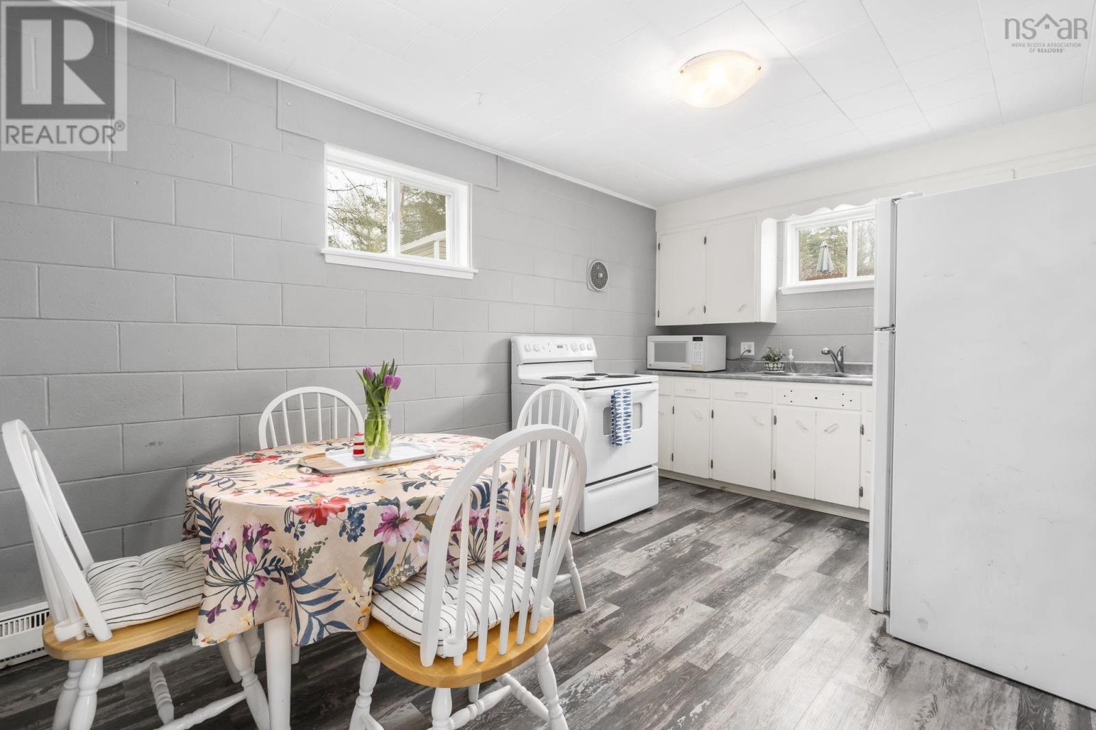 73/75 Pleasant Street - 29