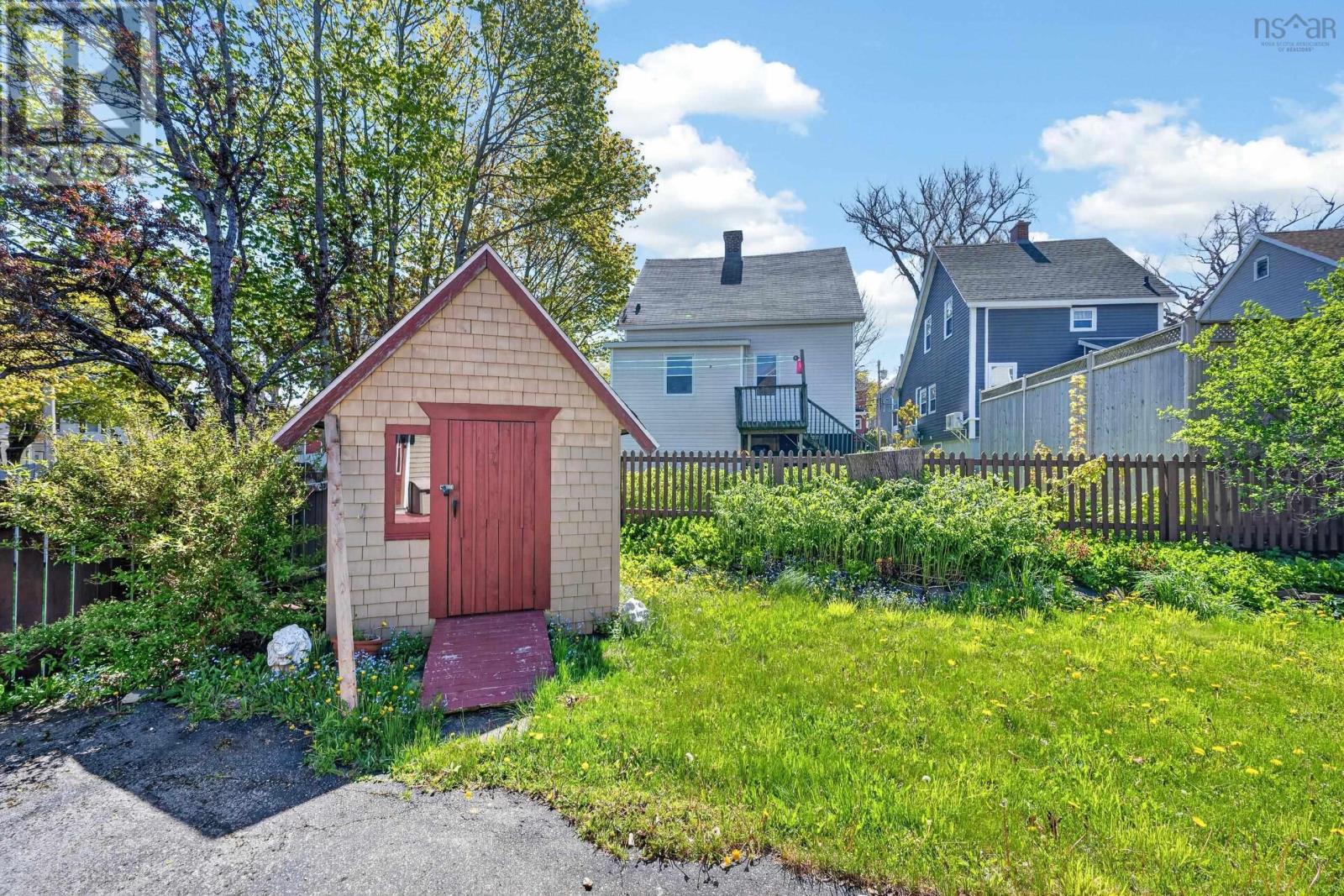 Property 38 of 44 of 22 Beacon Street