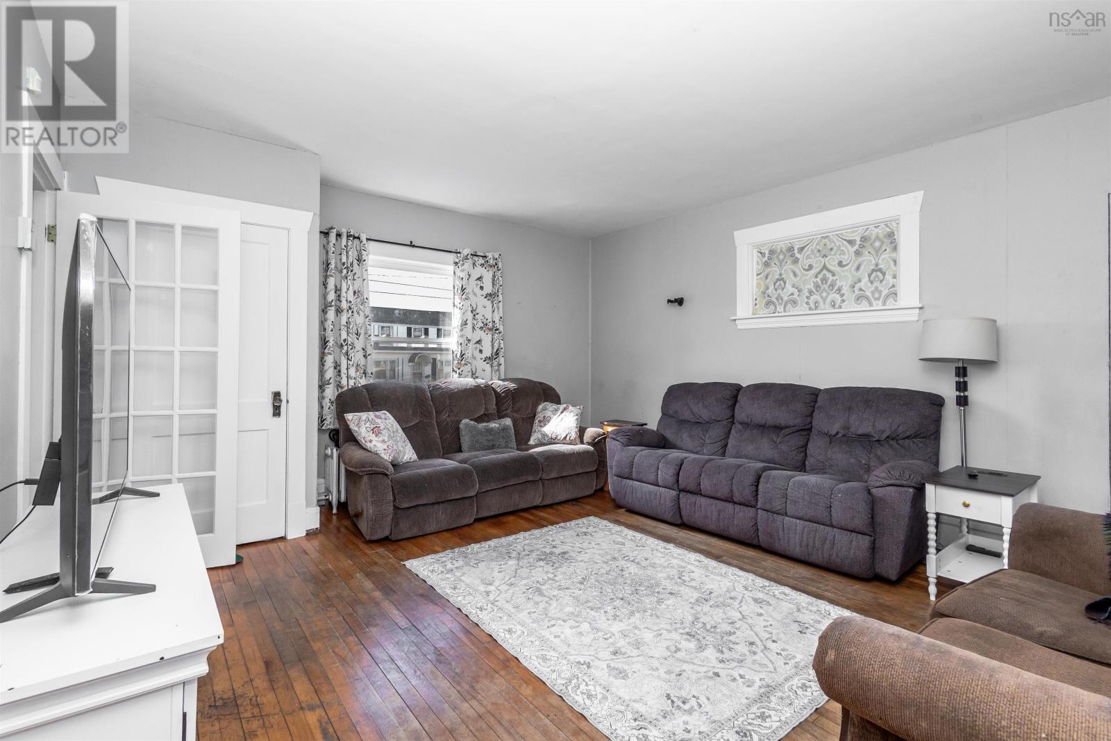 71 Richardson Avenue - 22
