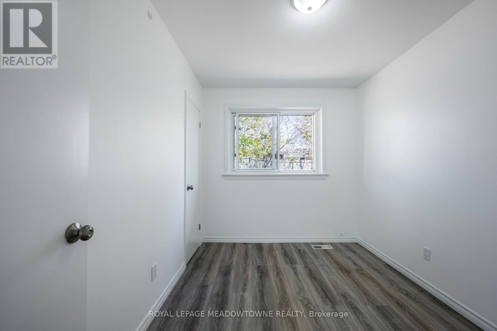 169 LONGFIELD ROAD - 26