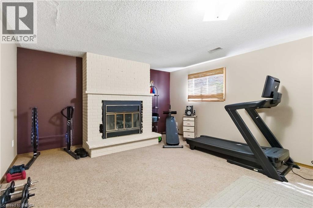 352 BRANTWOOD PARK Road - 22