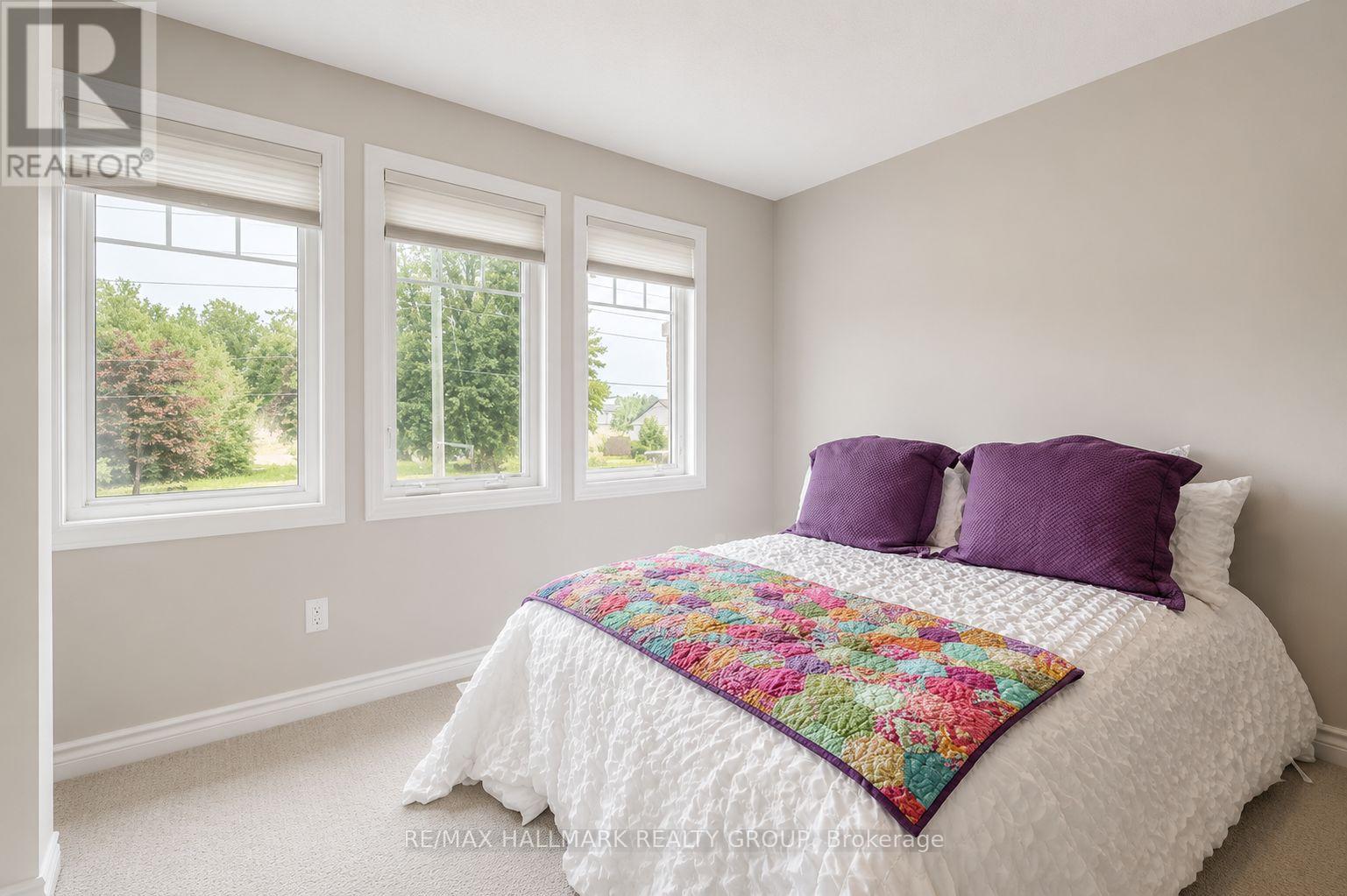 6335 RENAUD ROAD - 16