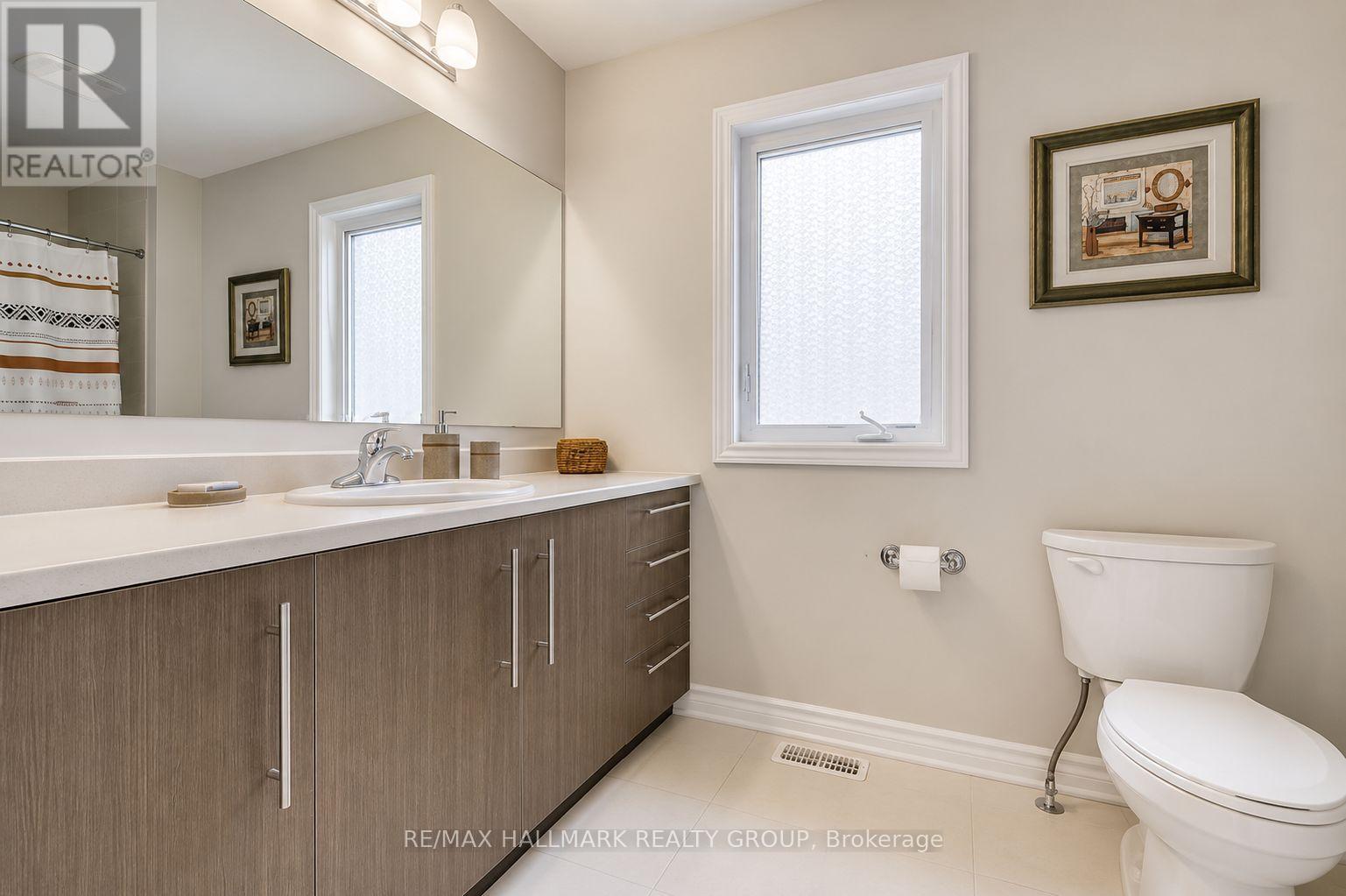 6335 RENAUD ROAD - 17