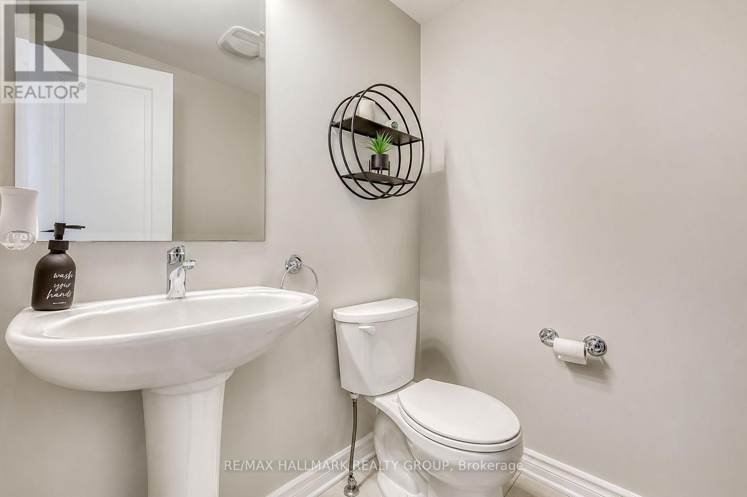 6335 RENAUD ROAD - 21
