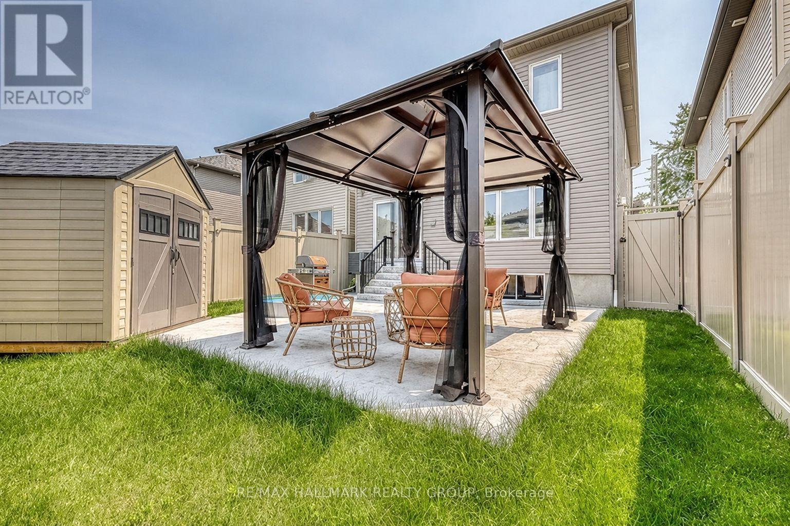 6335 RENAUD ROAD - 22