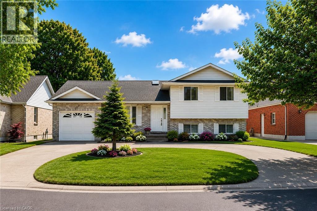 3-bedroom home for sale at 102 ALLEN Street, Tillsonburg ON · photo 1 of 51