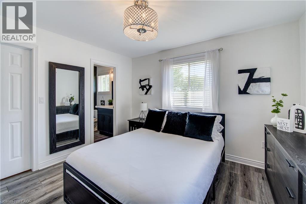 3-bedroom home for sale at 102 ALLEN Street, Tillsonburg ON · photo 22 of 51
