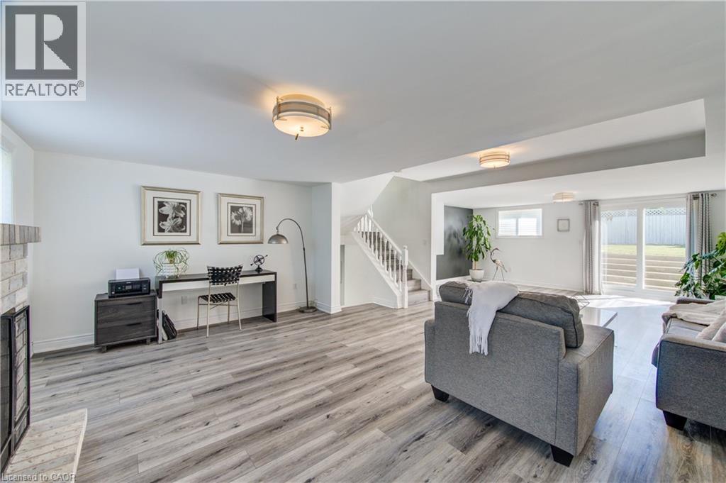 3-bedroom home for sale at 102 ALLEN Street, Tillsonburg ON · photo 30 of 51
