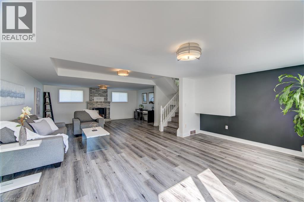 3-bedroom home for sale at 102 ALLEN Street, Tillsonburg ON · photo 34 of 51
