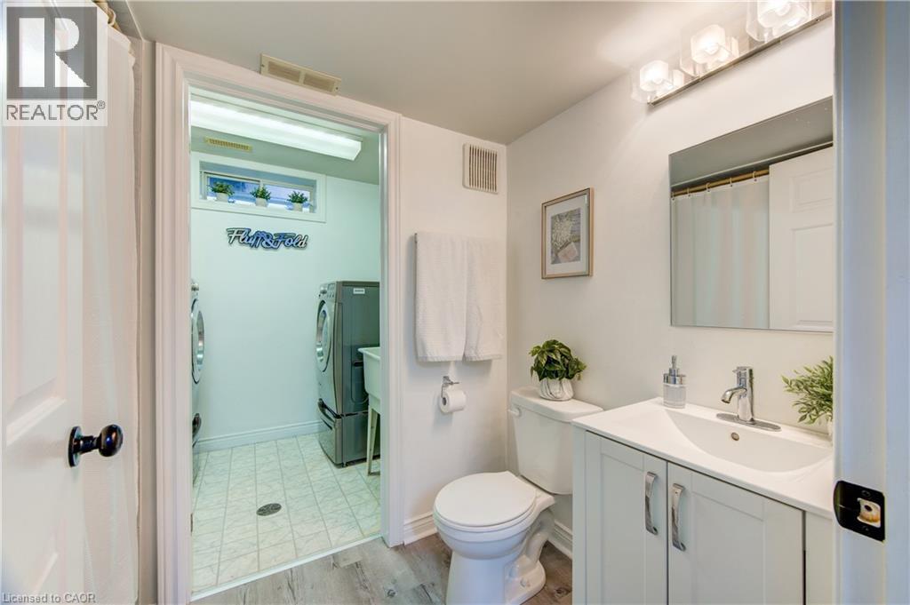 3-bedroom home for sale at 102 ALLEN Street, Tillsonburg ON · photo 38 of 51