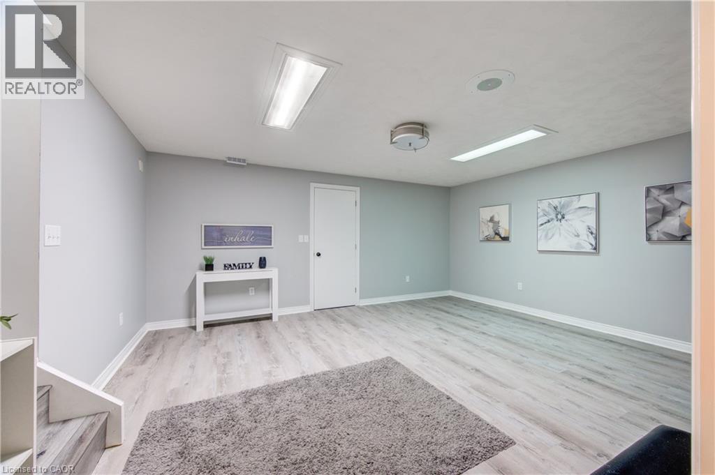 3-bedroom home for sale at 102 ALLEN Street, Tillsonburg ON · photo 40 of 51