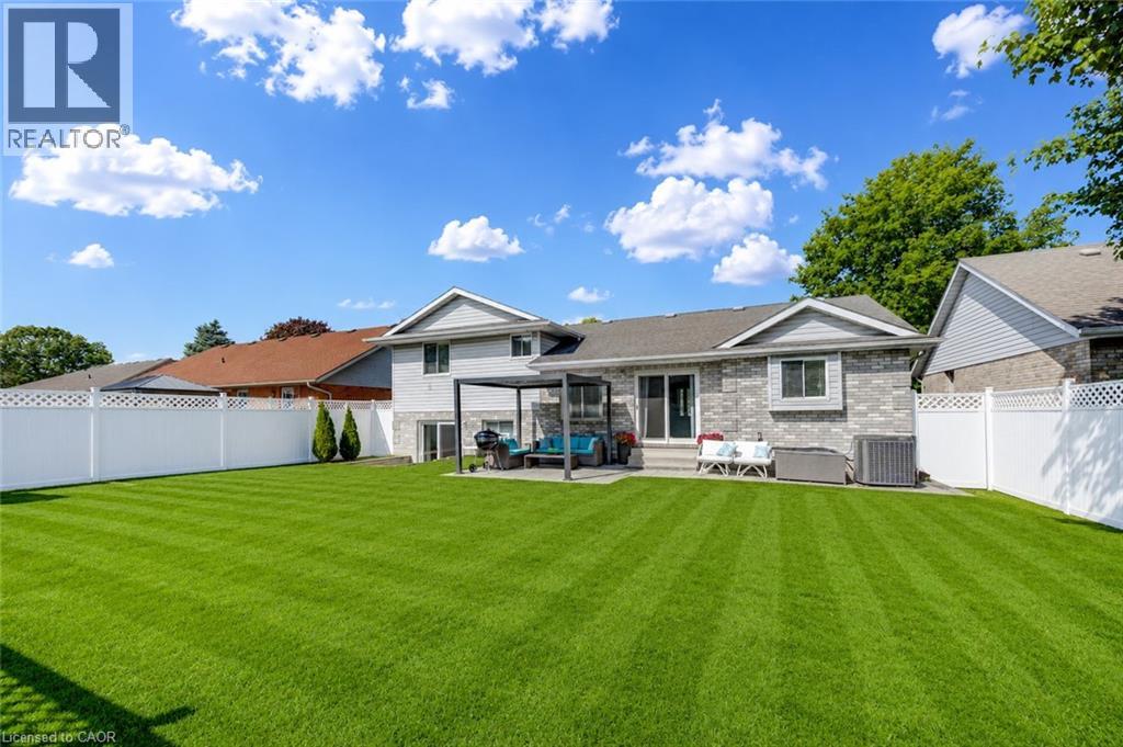 3-bedroom home for sale at 102 ALLEN Street, Tillsonburg ON · photo 43 of 51