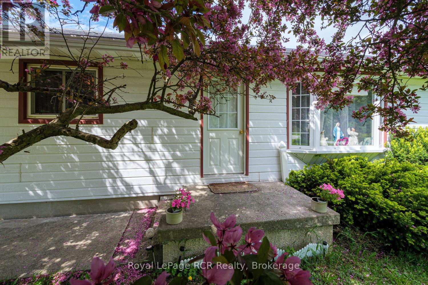 873 14TH STREET W - 10