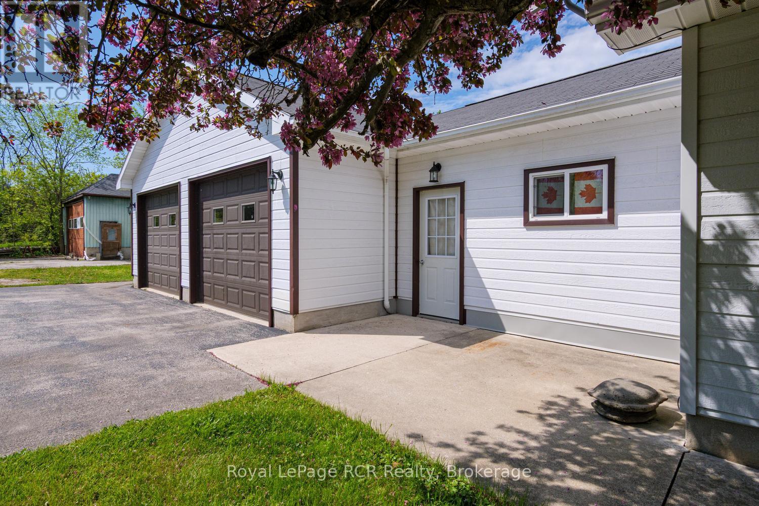 873 14TH STREET W - 5
