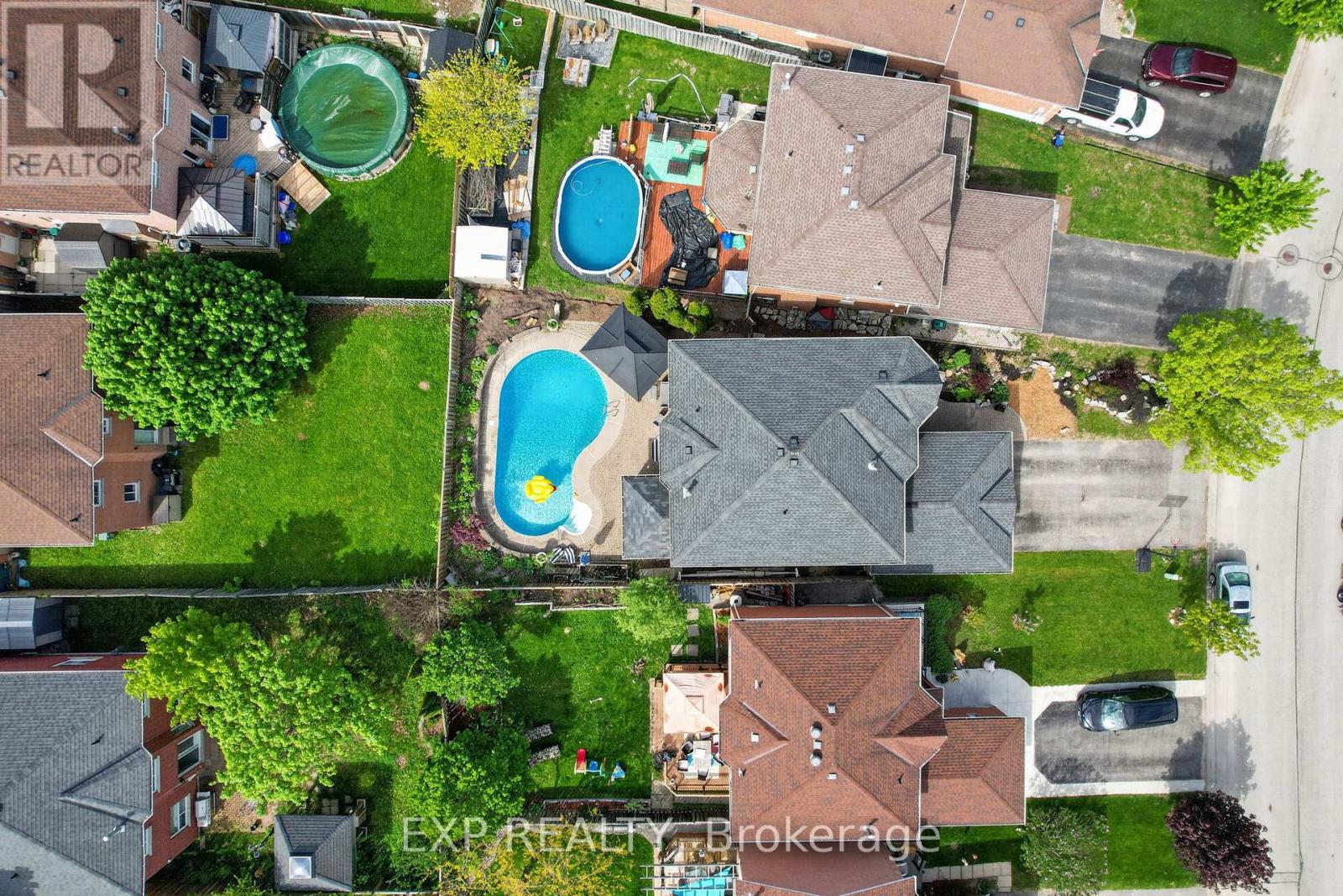 93 TAYLOR DRIVE - 31
