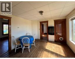 Living room - 12 Sc Breakwater, Grand Manan, NB E5G2J2 Photo 9