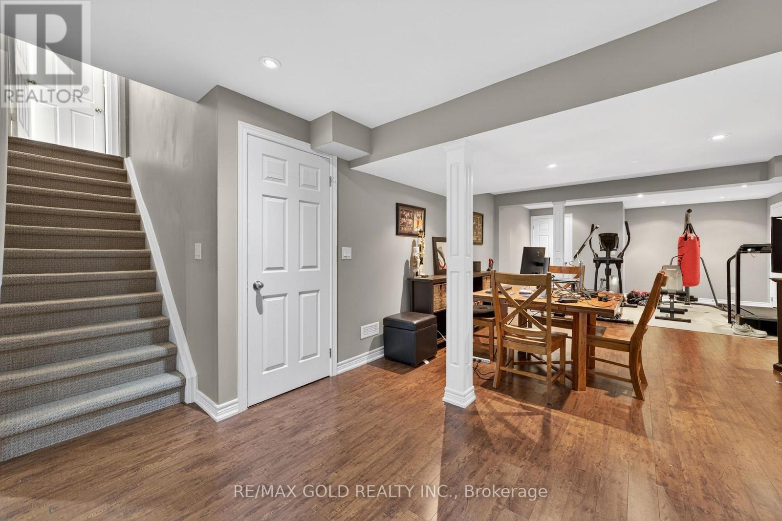 50 FAIRHILL AVENUE - 37