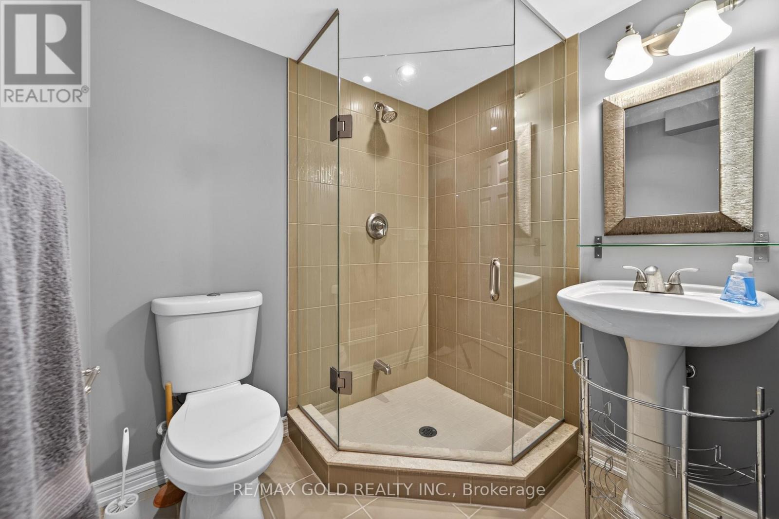 50 FAIRHILL AVENUE - 41