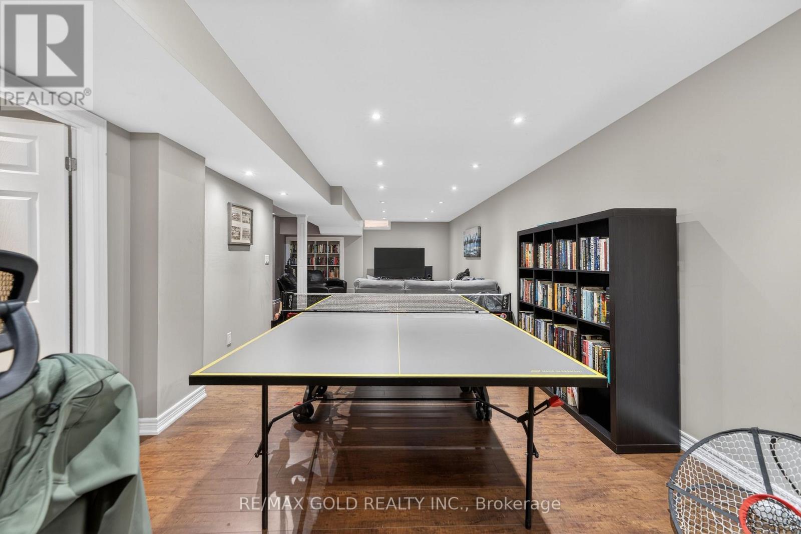 50 FAIRHILL AVENUE - 40