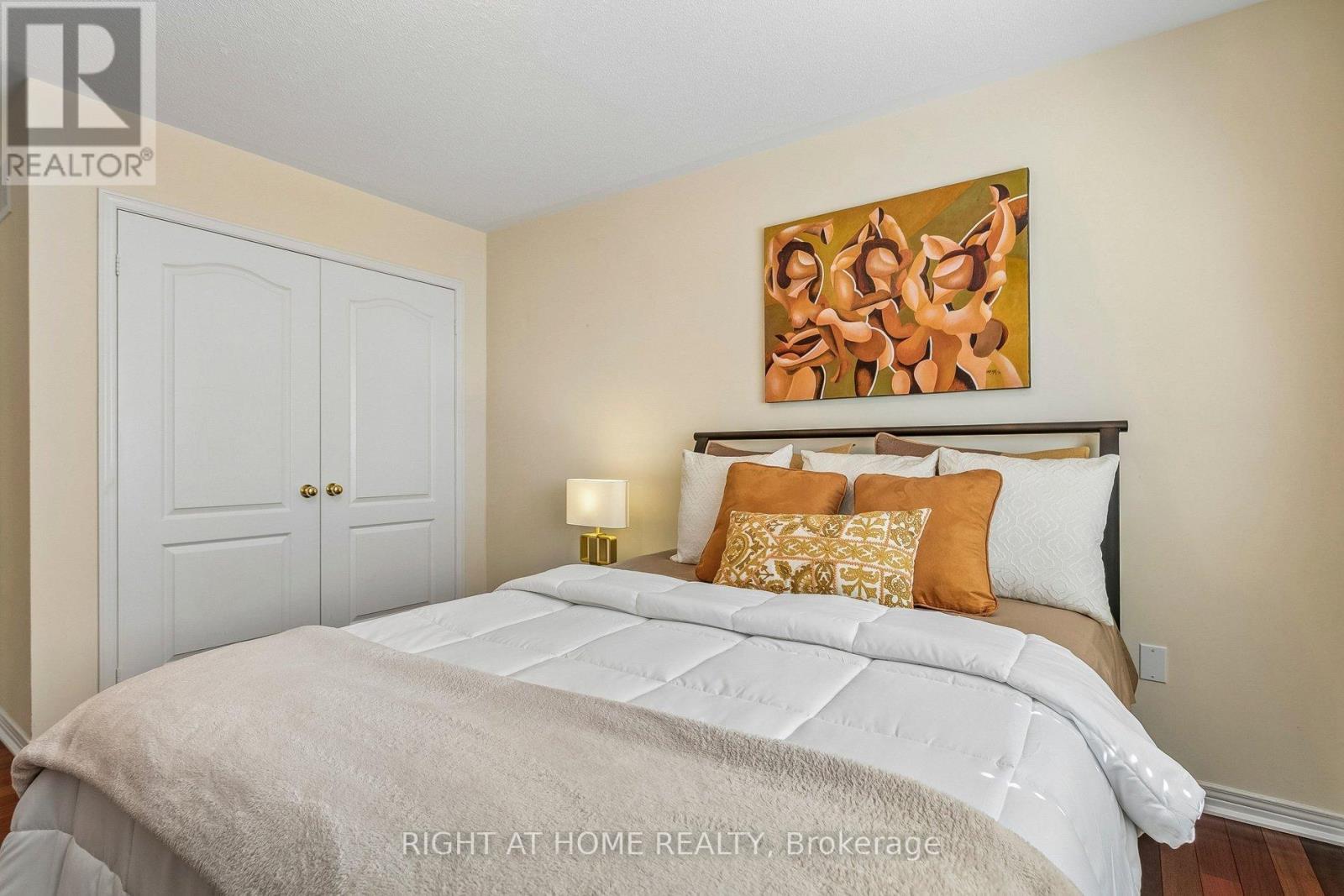 4263 COUPLES CRESCENT - 30